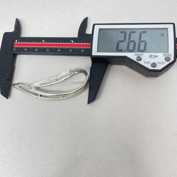 Sarah Coventry Silver Tone Vintage Leaf Brooch Pin Modern Minimal Art - Picture 6 of 7